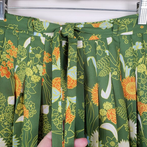 Modcloth Green Floral Retro Pleated Skirt Size S - Picture 3 of 9